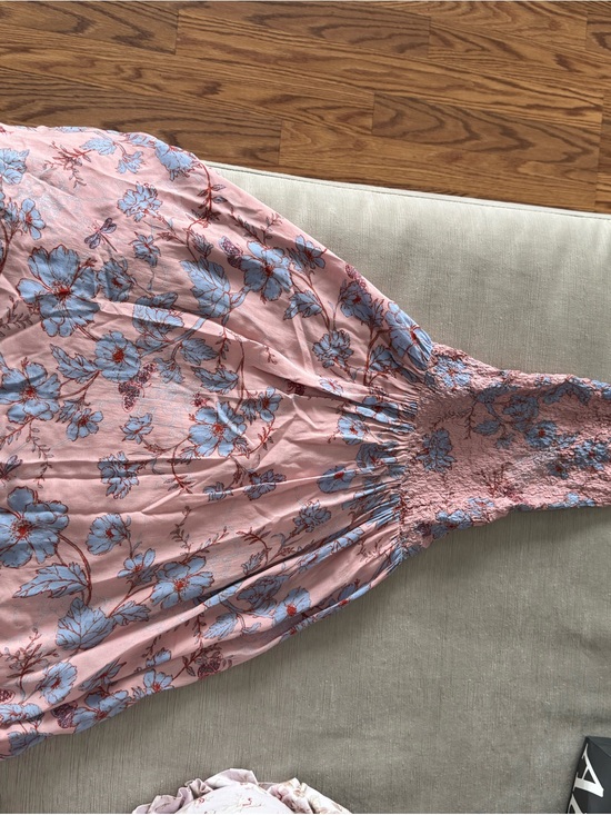 Kimchi Blue Dresses & Skirts - Kimchi Blue Pink Floral Mini Dress with Blue Bloom Print